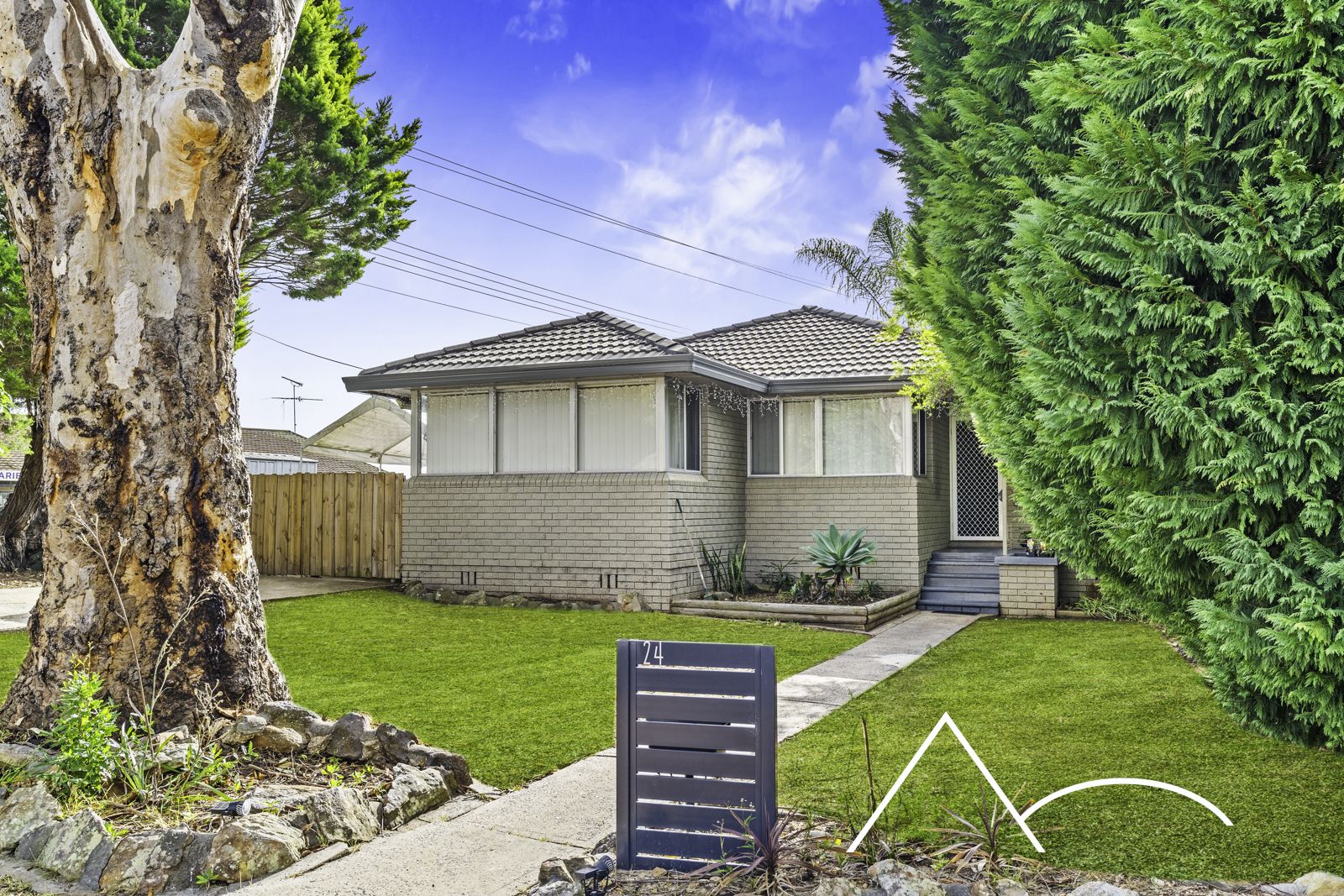 24 Carrington Circuit, Leumeah NSW 2560, Image 0