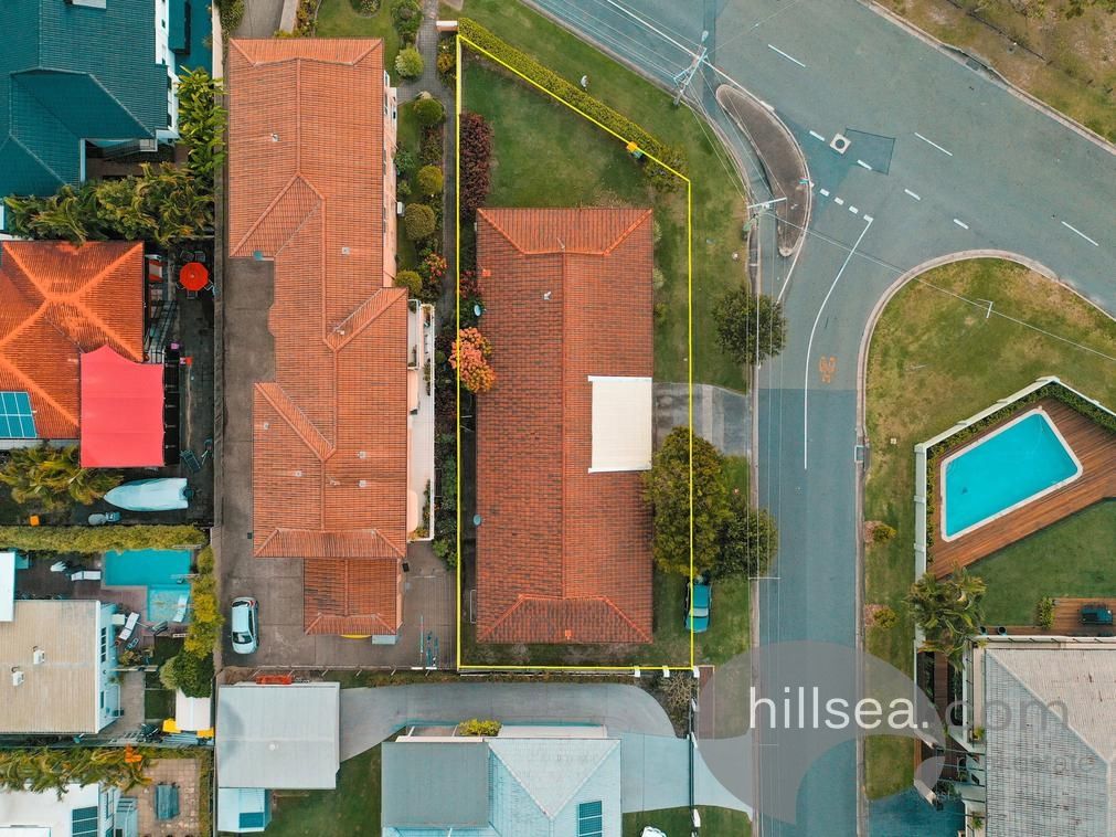 1 & 2/36 Killowill Avenue, Paradise Point QLD 4216, Image 1