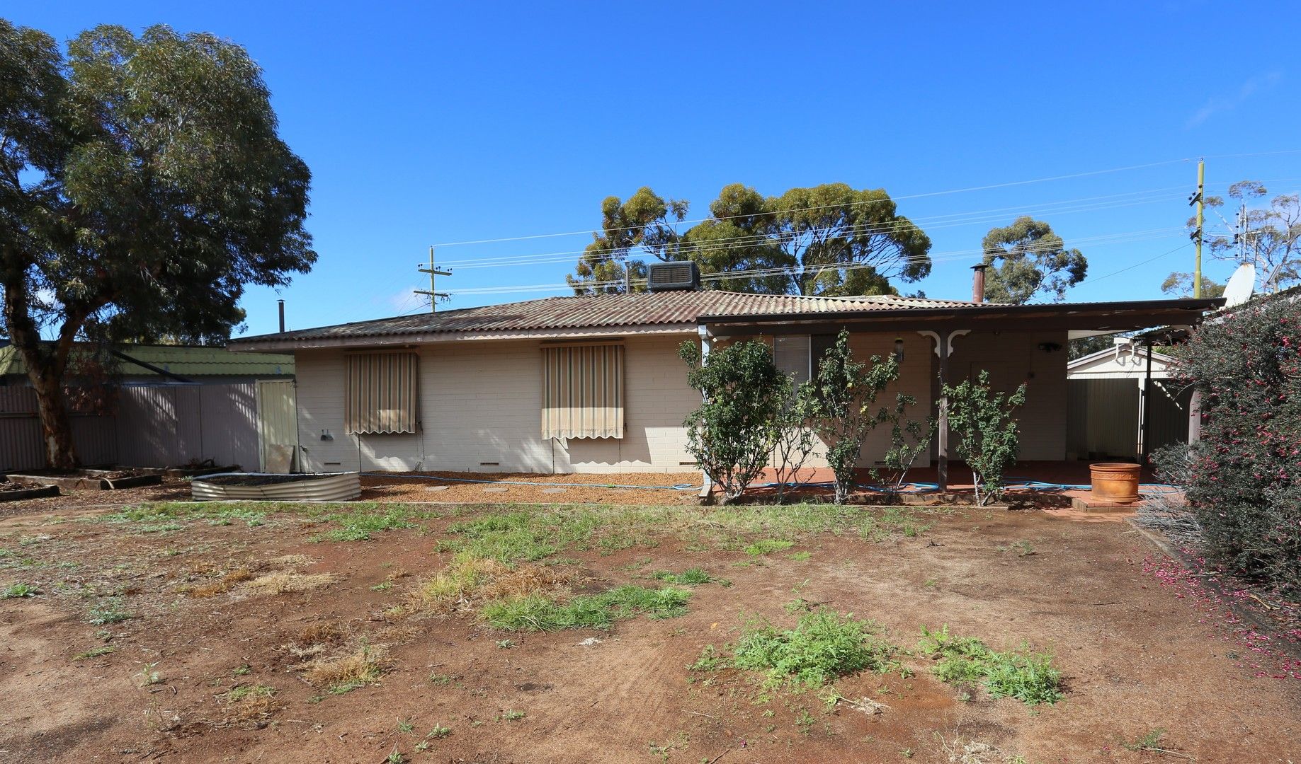 3 bedrooms House in 55 Callitris Road KAMBALDA WEST WA, 6442