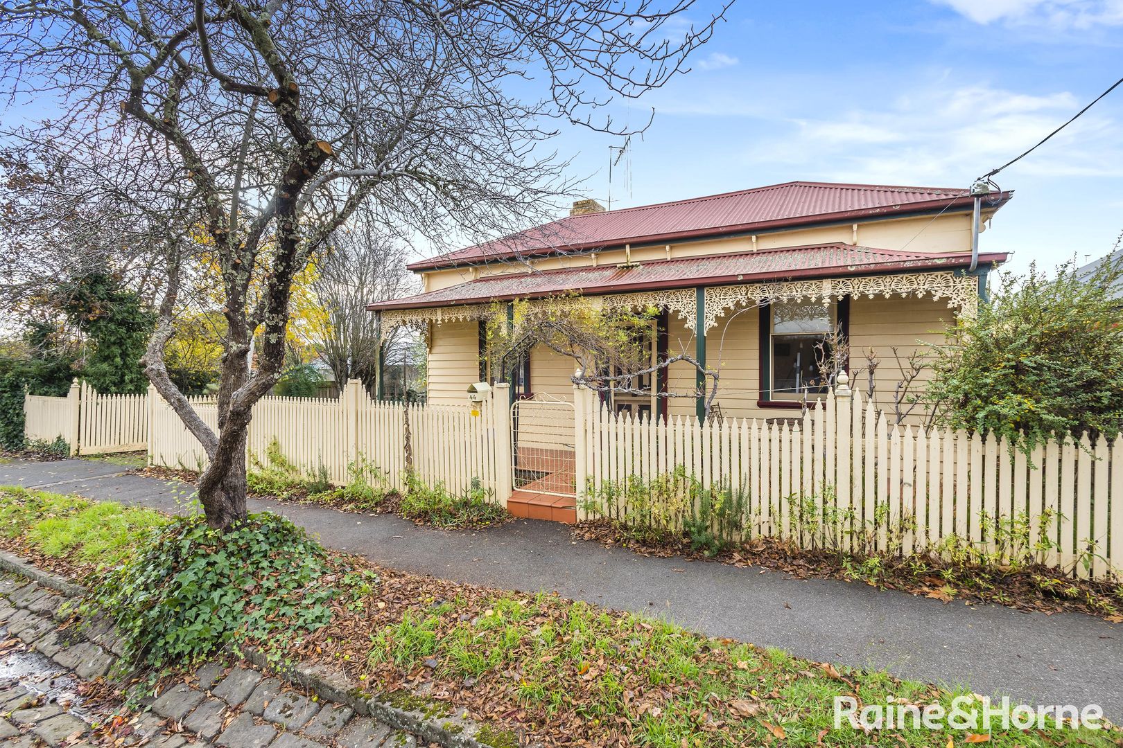 44 Simpson Street, Kyneton VIC 3444, Image 1