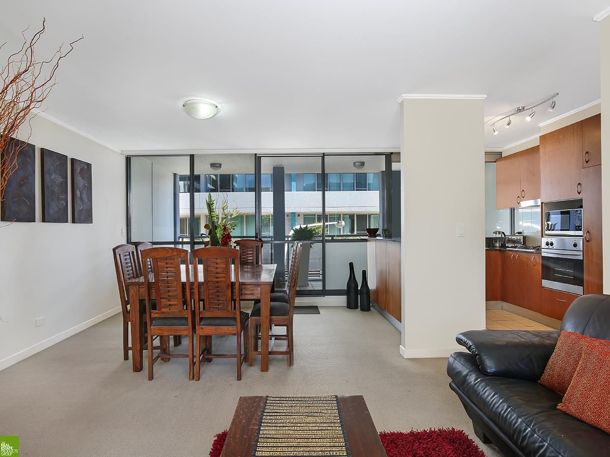 12/12 Bank Street, Wollongong NSW 2500 - Apartment For