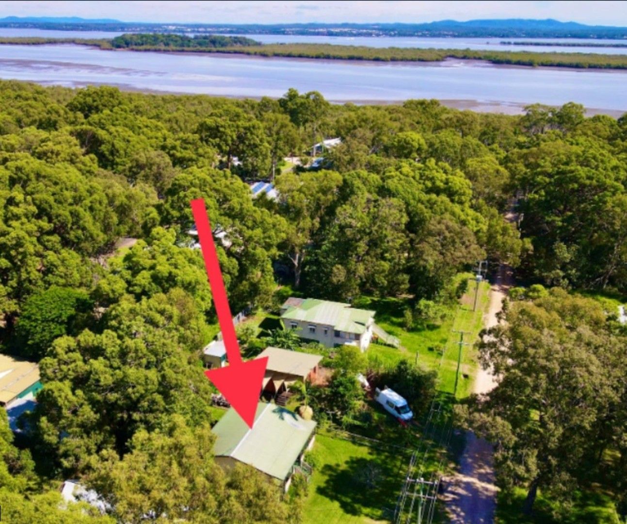 2 bedrooms House in 12 Noogie Street MACLEAY ISLAND QLD, 4184