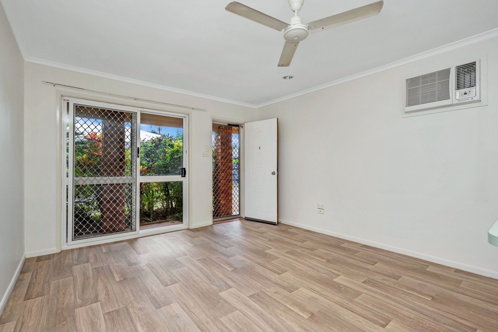 1/20 Lowth Street, Rosslea QLD 4812, Image 1