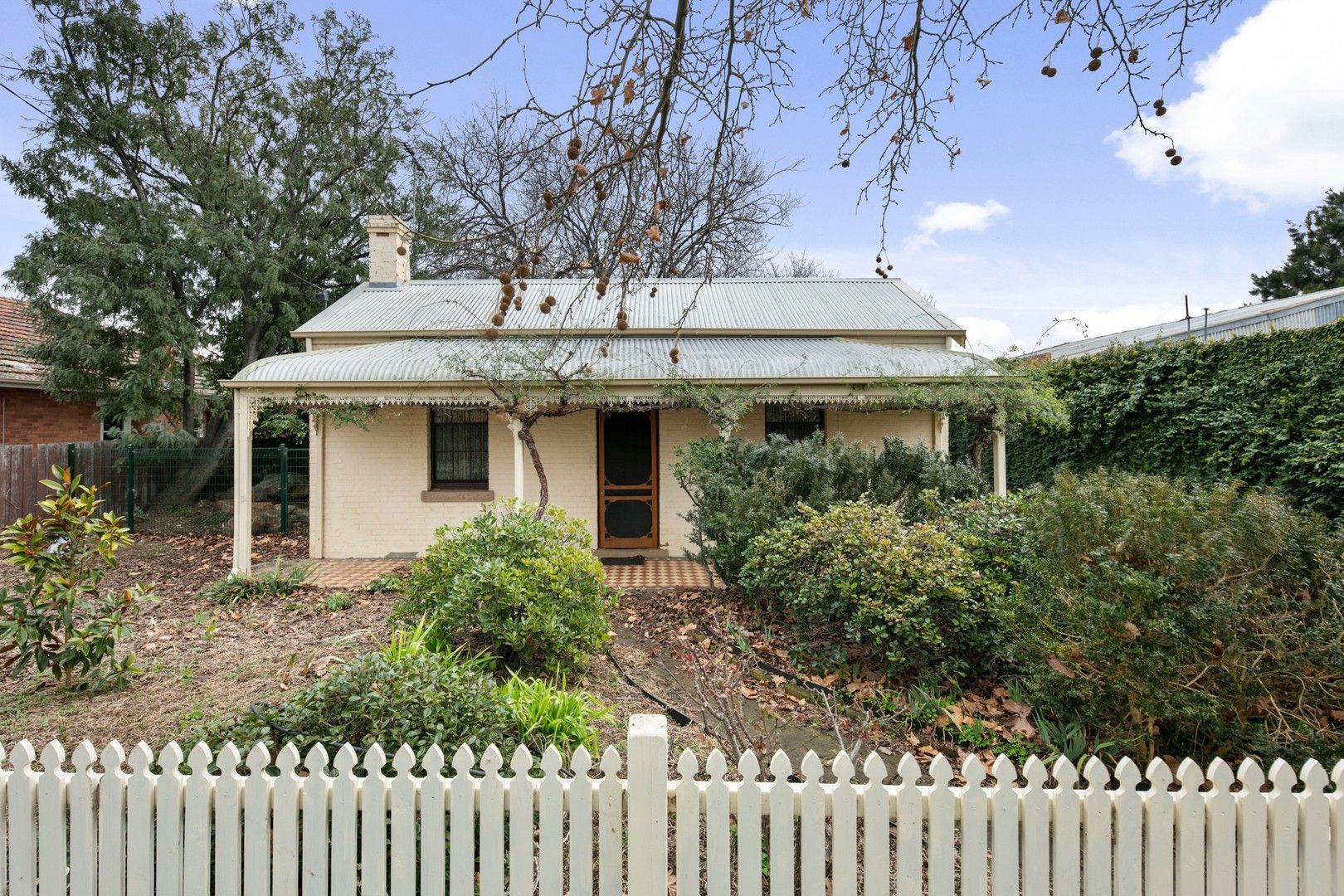 2 bedrooms House in 21 Graham Street BACCHUS MARSH VIC, 3340