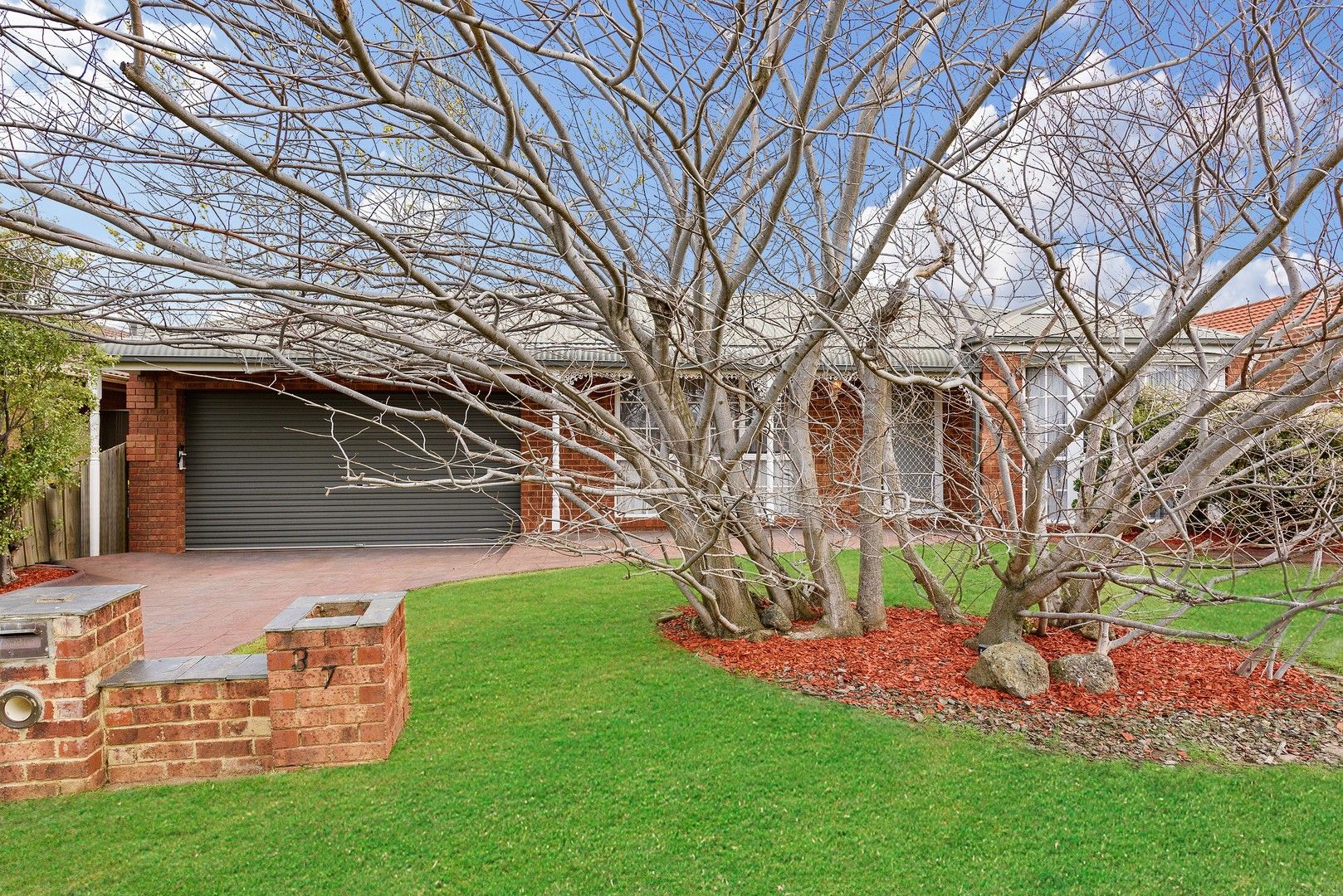 37 Truro Crescent, Taylors Lakes VIC 3038, Image 0