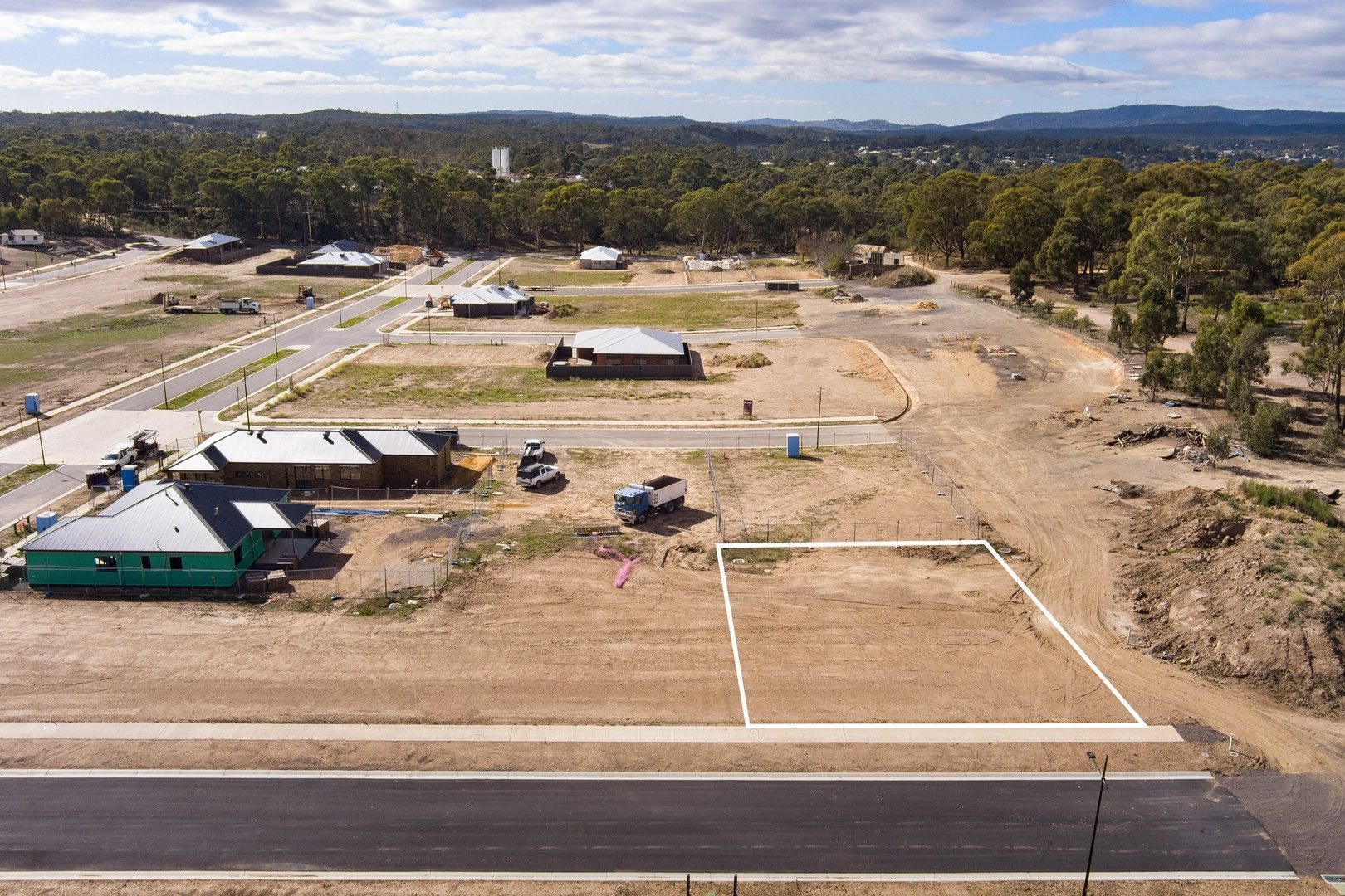 5 Binggal Avenue, Campbells Creek VIC 3451, Image 0