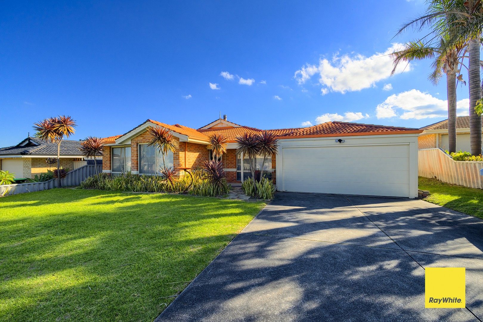 40 Granada Crescent, Orana WA 6330, Image 0