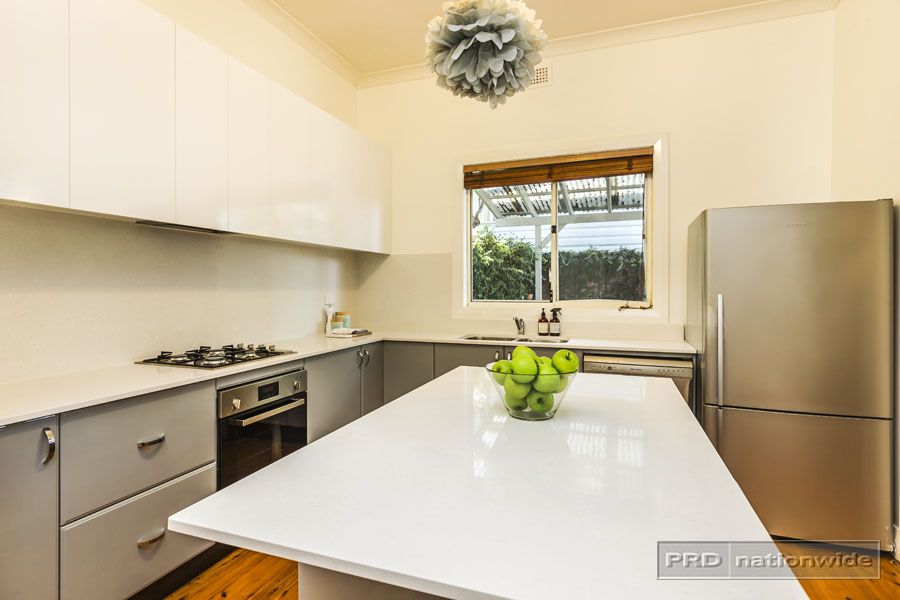 98 Everton Street, Hamilton NSW 2303, Image 2