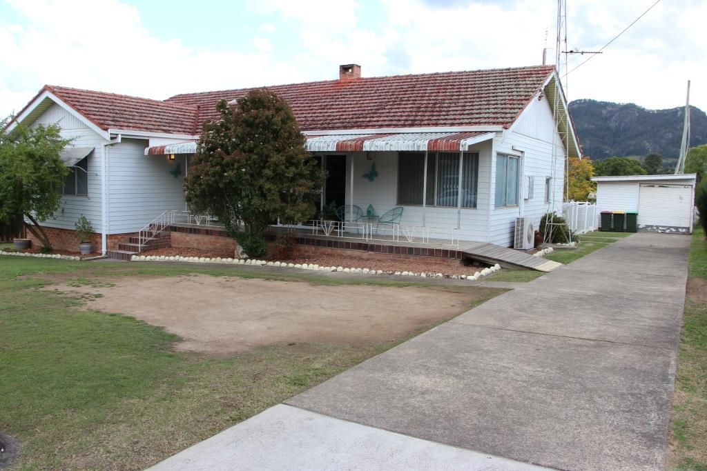 37 Barrington Street, Gloucester Property History & Address Research