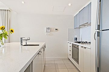 Apt 303/19 Holdfast Promenade, Glenelg SA 5045, Image 2