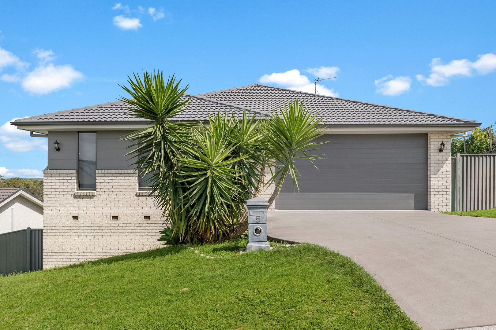 5 Emory Pl, Cameron Park NSW 2285, Image 0