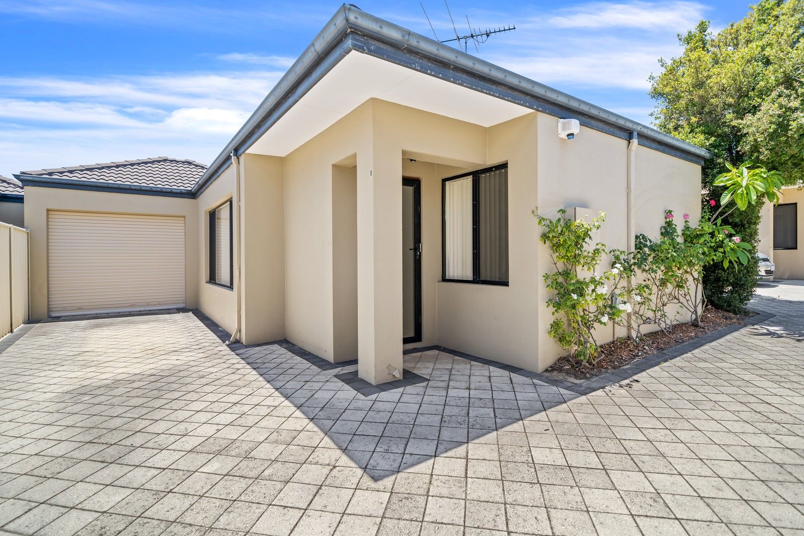 3 bedrooms Villa in 64B Collier Ave BALCATTA WA, 6021