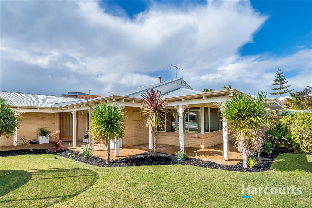 22 Tees Court, Mindarie WA 6030, Image 1