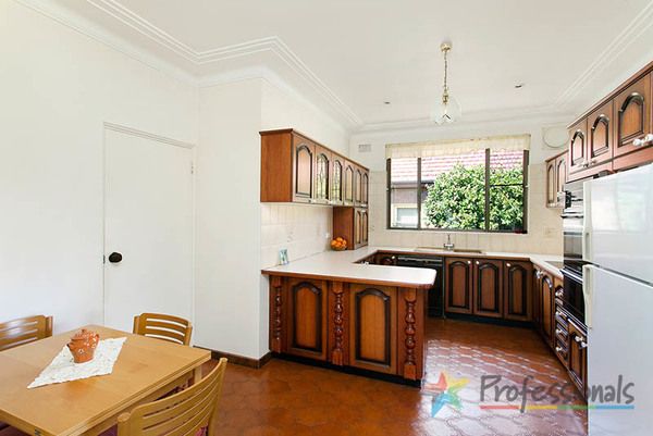 25 Bunyala Street, Carss Park NSW 2221, Image 2