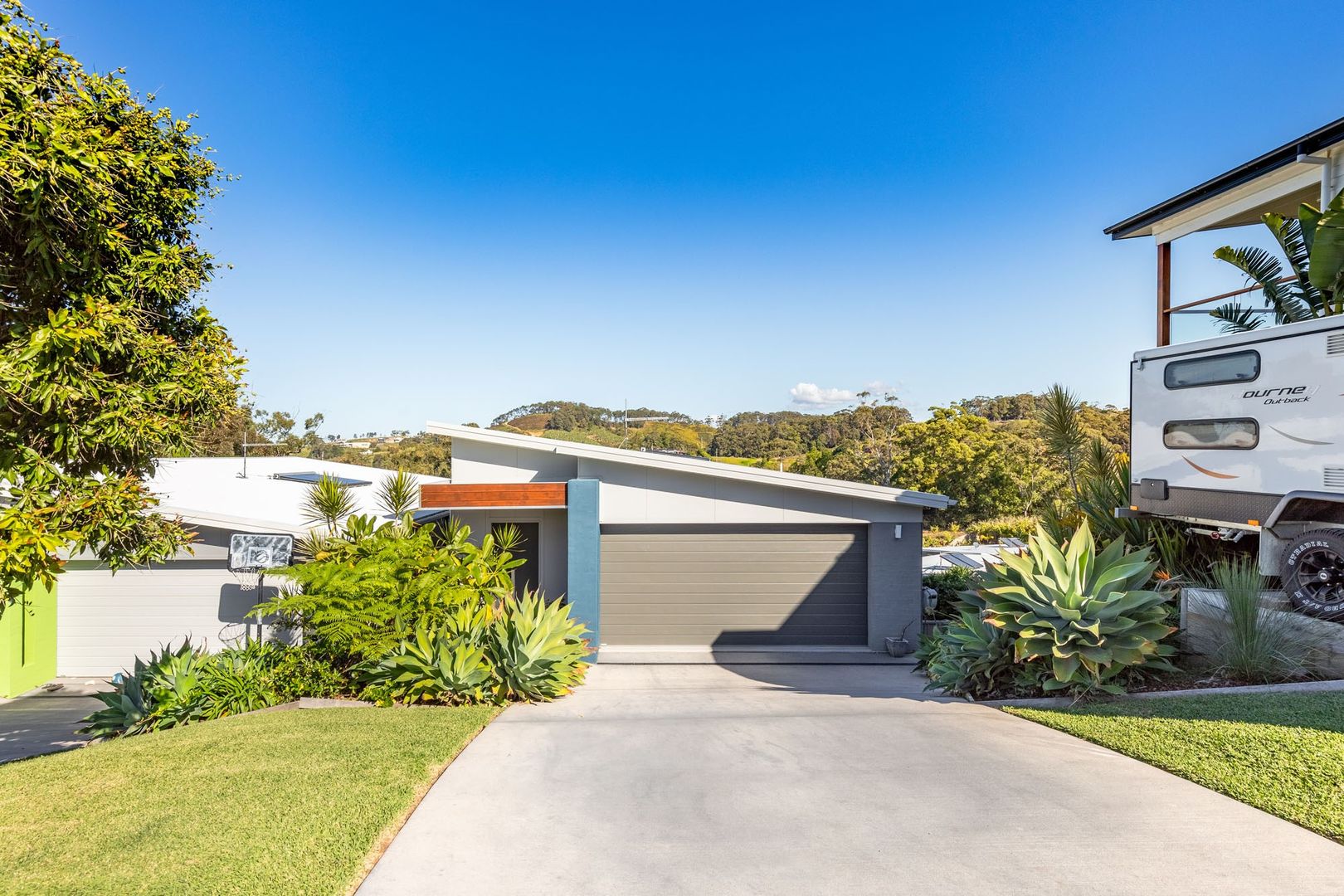 2/21 Ballantine Drive, Korora Property History & Address Research