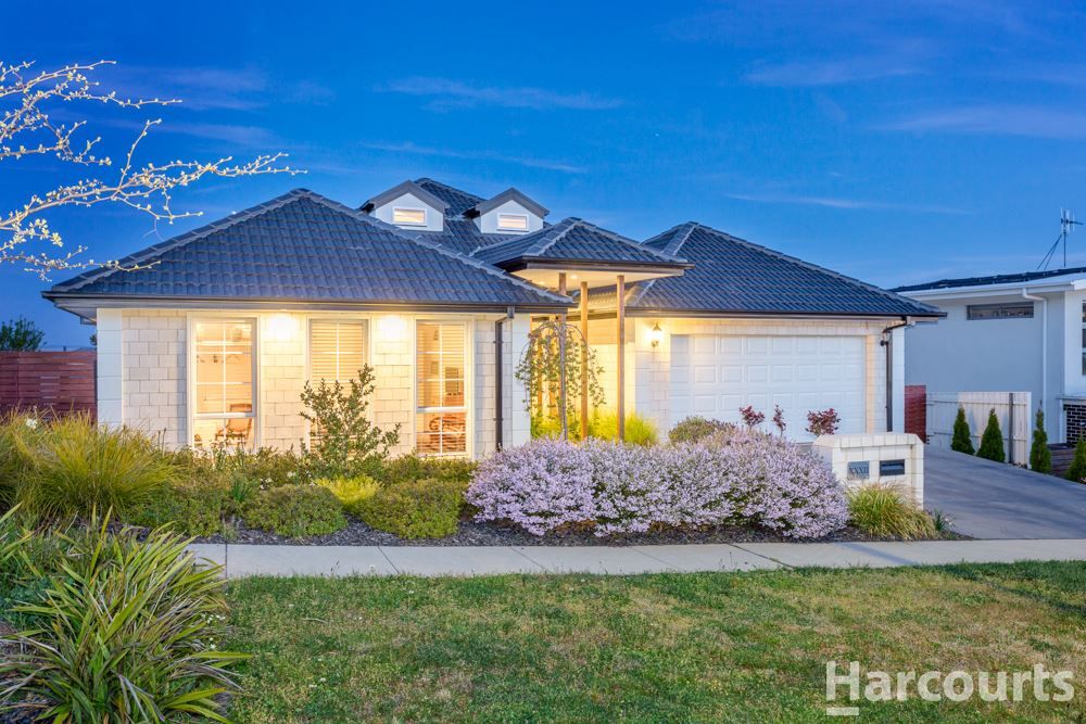 32 Cooley Crescent, Casey ACT 2913
