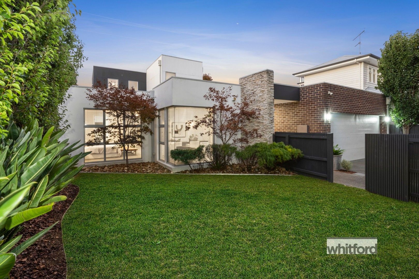 30 Grant Street, Newtown VIC 3220, Image 2