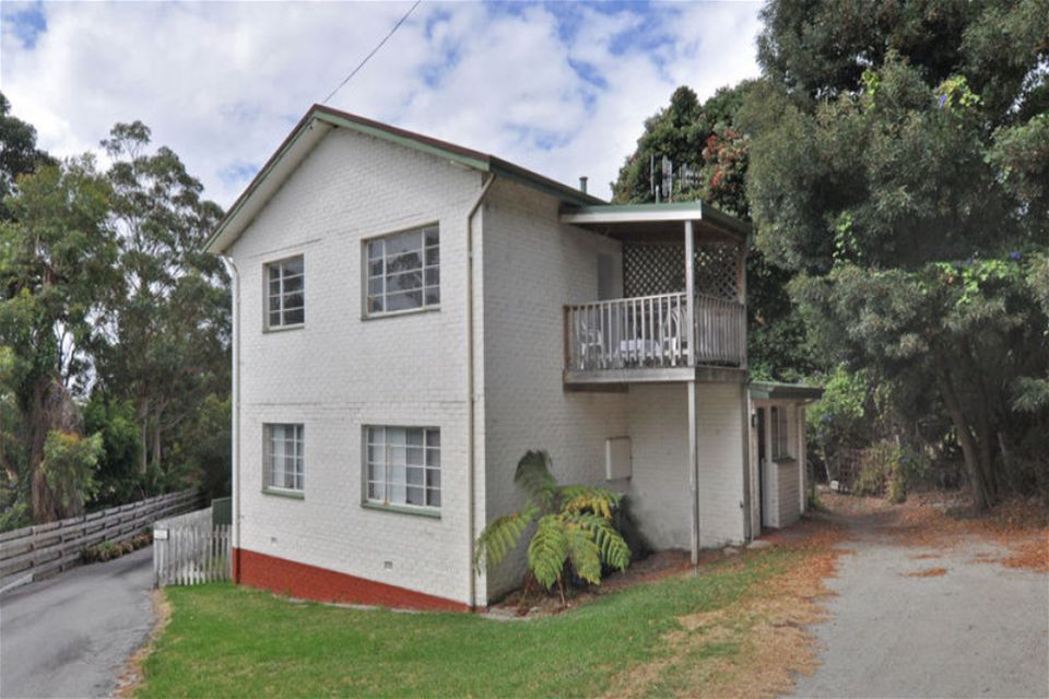1 bedrooms Apartment / Unit / Flat in 2/8B Boronia Street MOUNT CLARENCE WA, 6330