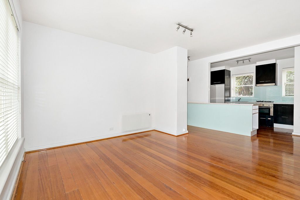 2/7 Woonsocket Court, St Kilda VIC 3182, Image 0