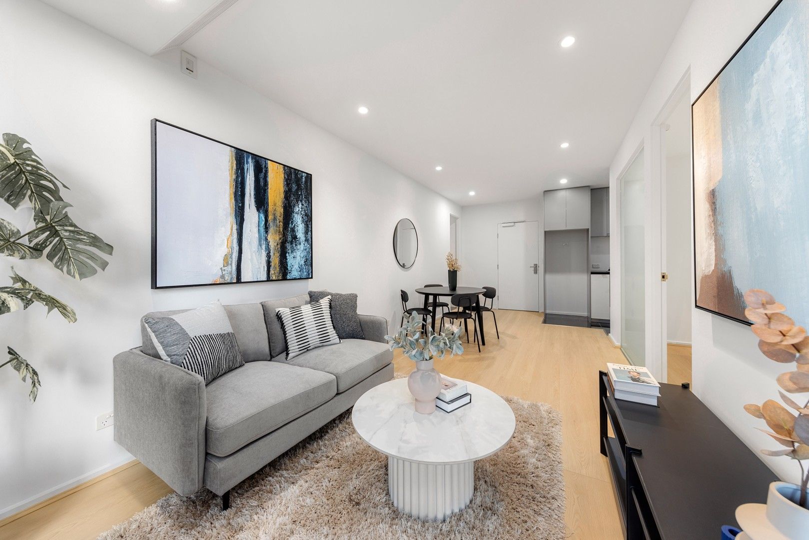 2 bedrooms Apartment / Unit / Flat in 2111/151 City Road SOUTHBANK VIC, 3006