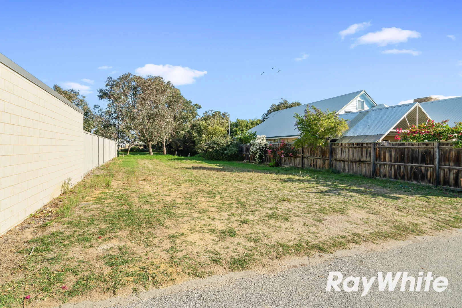 Additional image 3 of 13 Tasman Loop, Dudley Park WA 6210