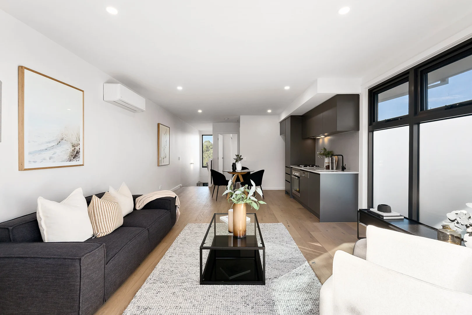 Additional image 4 of 7/39 Rosamond Road, Maidstone VIC 3012