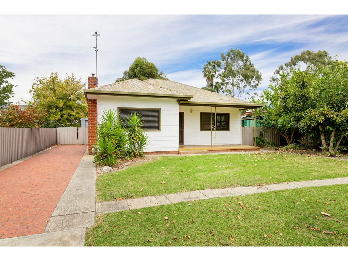 451 Ebden Street, South Albury NSW 2640, Image 1