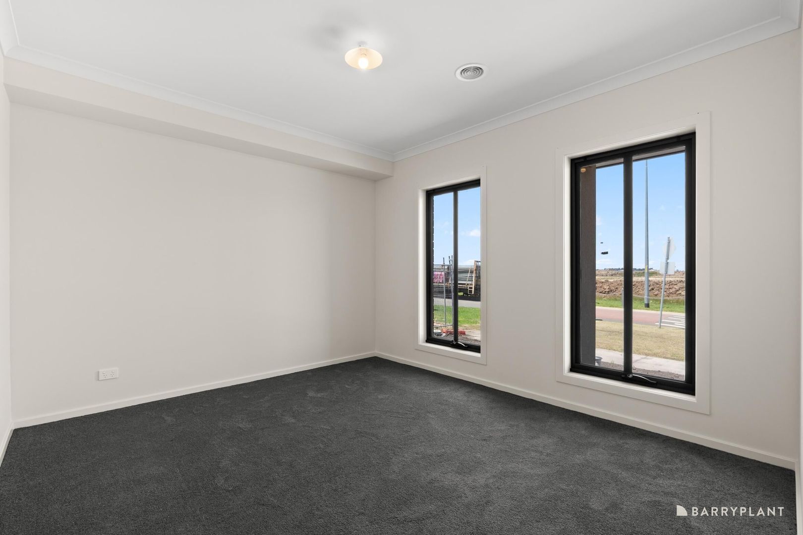 27 Acqua Drive, Clyde VIC 3978, Image 2