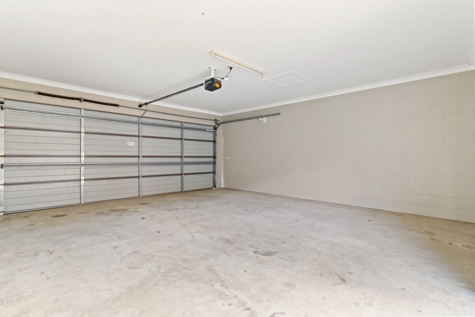 7 The Entrance, Kewarra Beach QLD 4879 - House For Rent | Domain