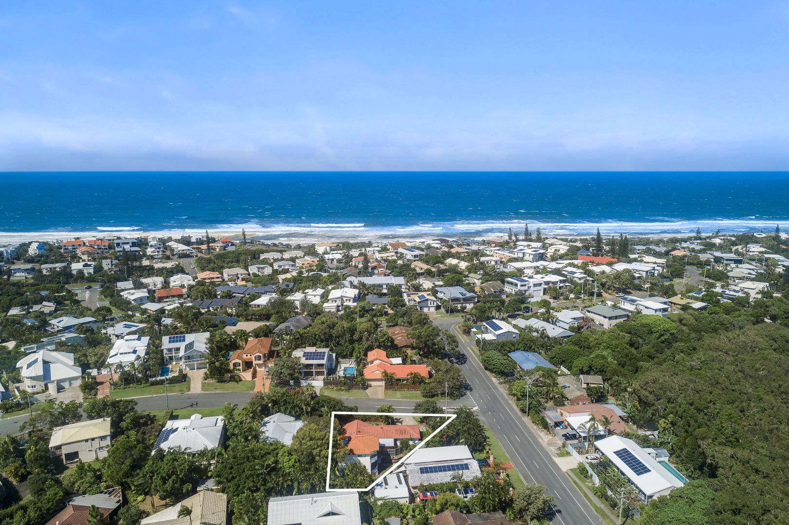 1 Southern Cross Parade, Sunrise Beach QLD 4567, Image 2