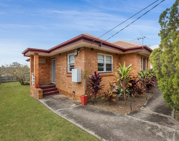 8 Toongarra Road, Leichhardt QLD 4305