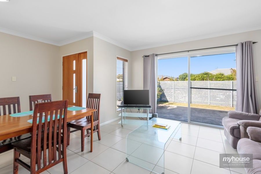 3/13 Sambar Court, Kearneys Spring QLD 4350, Image 2