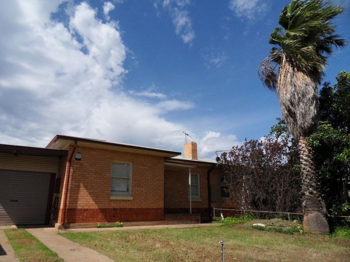 3 Melbury Street Davoren Park Sa 5113 House For Rent Domain