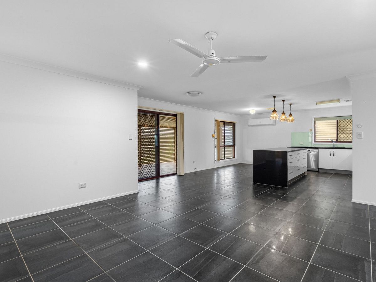 9 Regency Court, Strathpine QLD 4500, Image 2