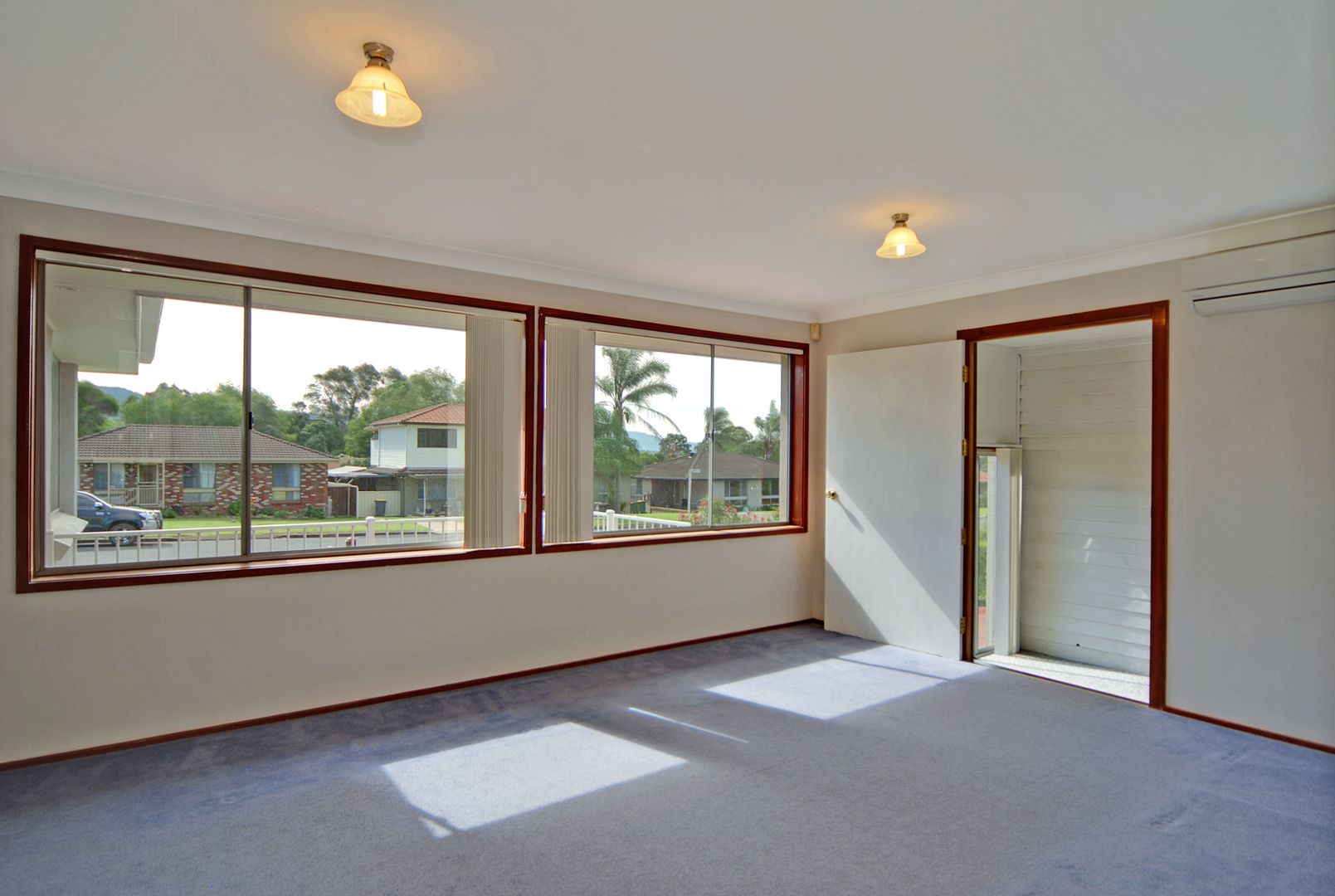 4 Yeovil Drive, Bomaderry NSW 2541, Image 1