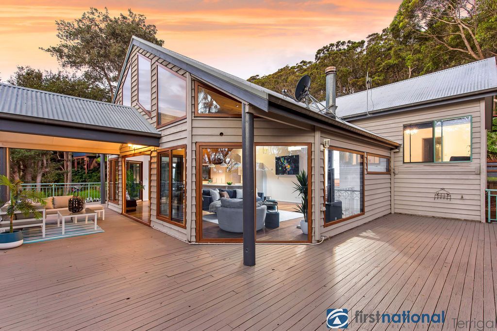 27 Coast Road, North Avoca NSW 2260, Image 0