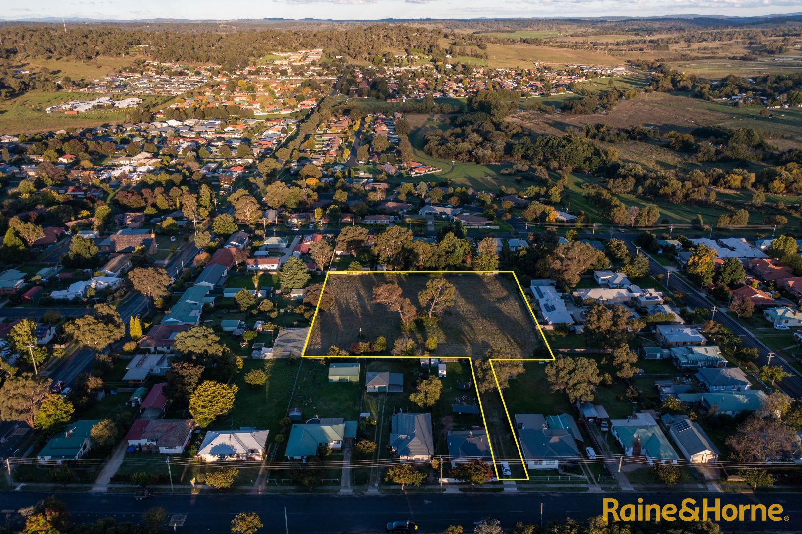 43A Taylor Street, Armidale NSW 2350, Image 2