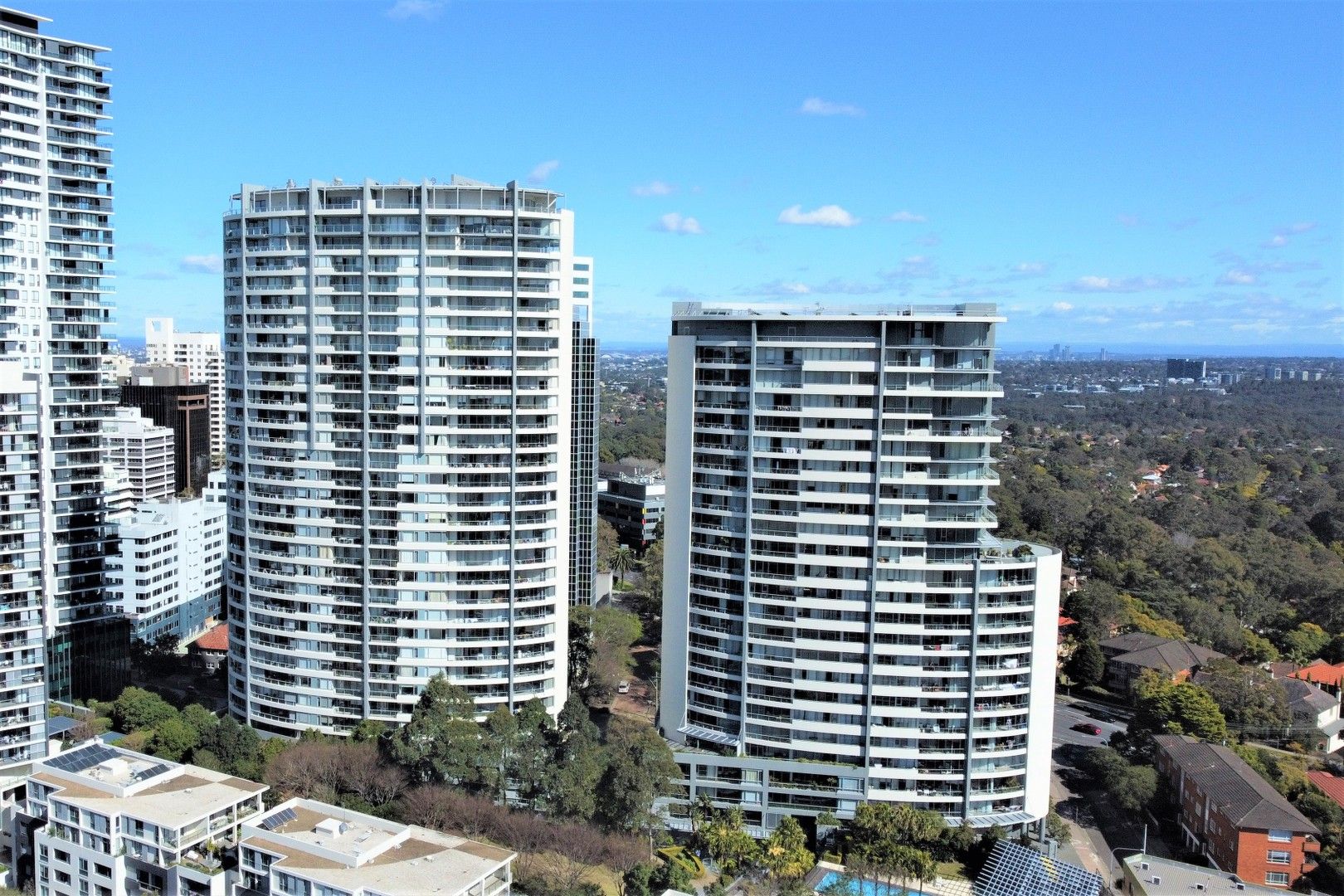 2 bedrooms Apartment / Unit / Flat in 2906/9 Railway Street CHATSWOOD NSW, 2067