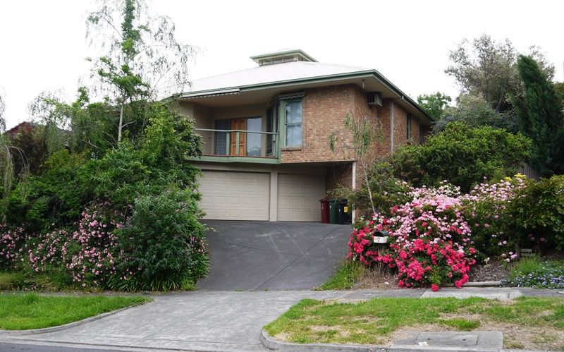 7 Pine Hill Drive, Doncaster East VIC 3109 - House For ...