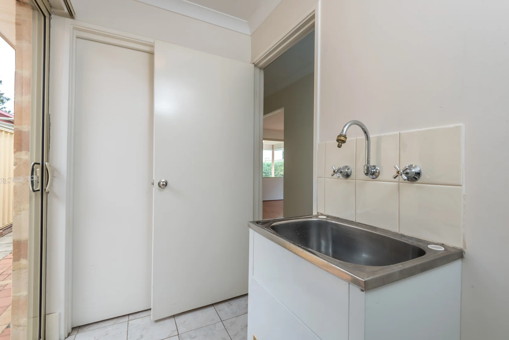 Additional image 14 of 54 Pearl Road, Cloverdale WA 6105