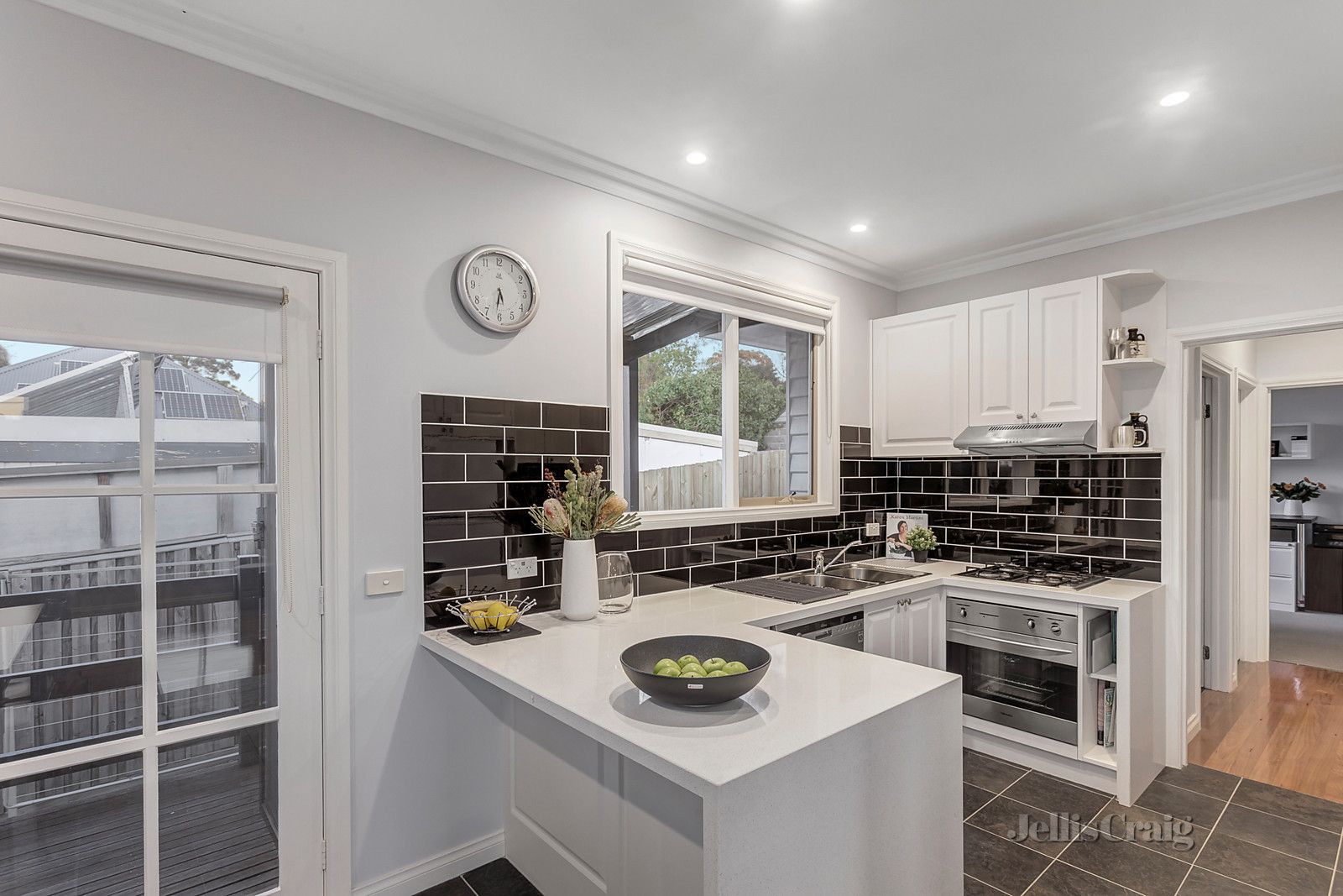 2/4 Jessop Street, Greensborough VIC 3088, Image 2