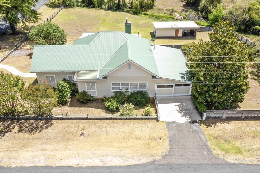 163 Logan Street, Tenterfield NSW 2372, Image 0