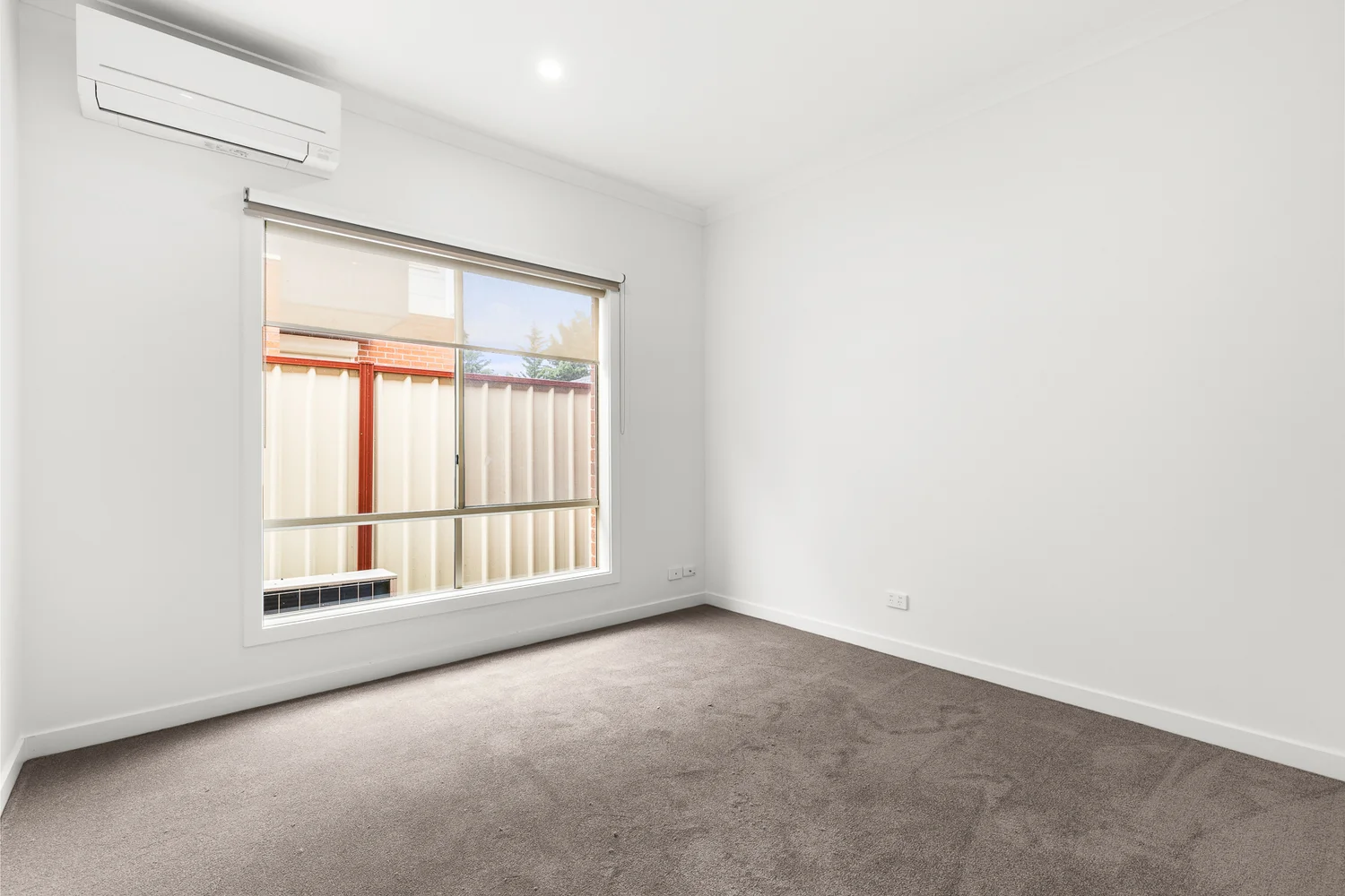 Additional image 11 of 2/6 Frost Drive, Delahey VIC 3037