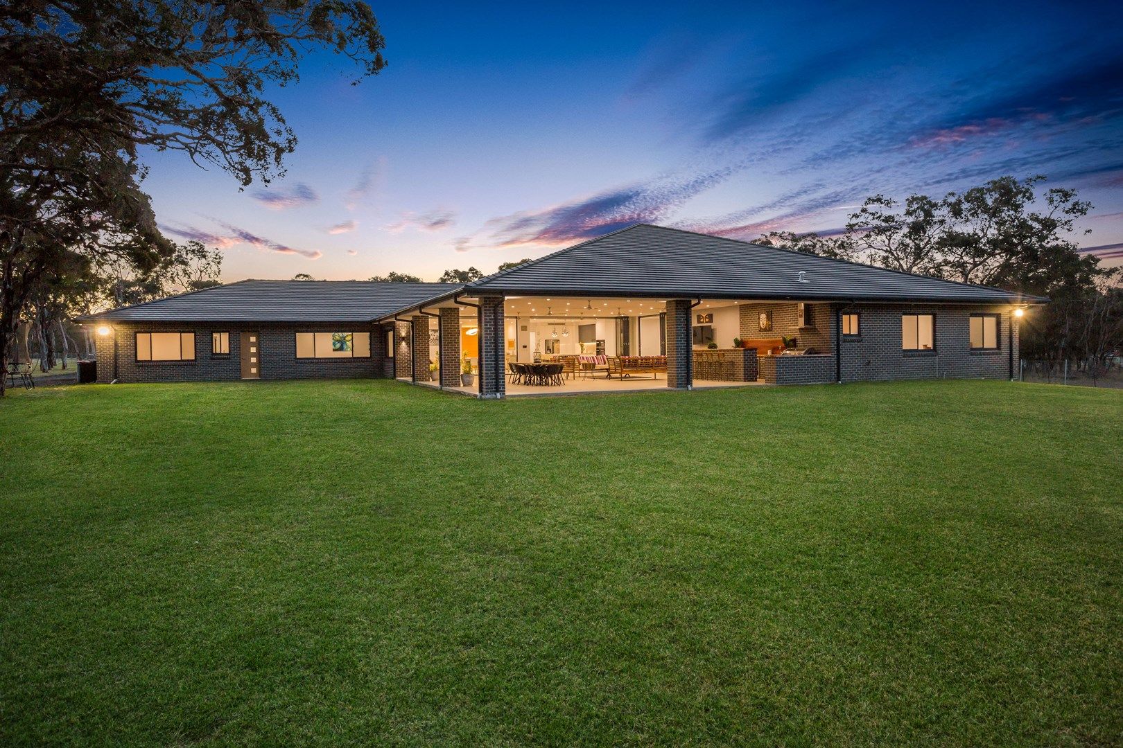 100106 Nutt Road, Londonderry Property History & Address Research