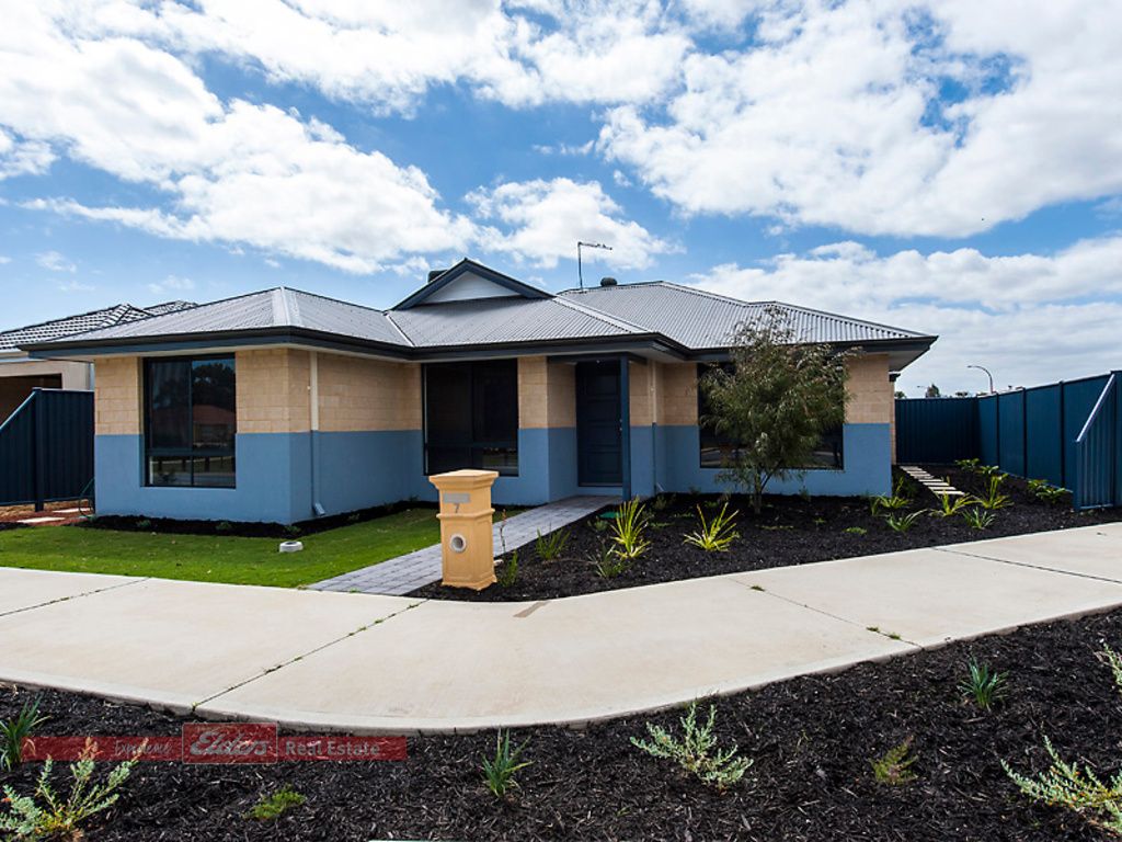 4 bedrooms House in 7 Spinifex Road BALDIVIS WA, 6171