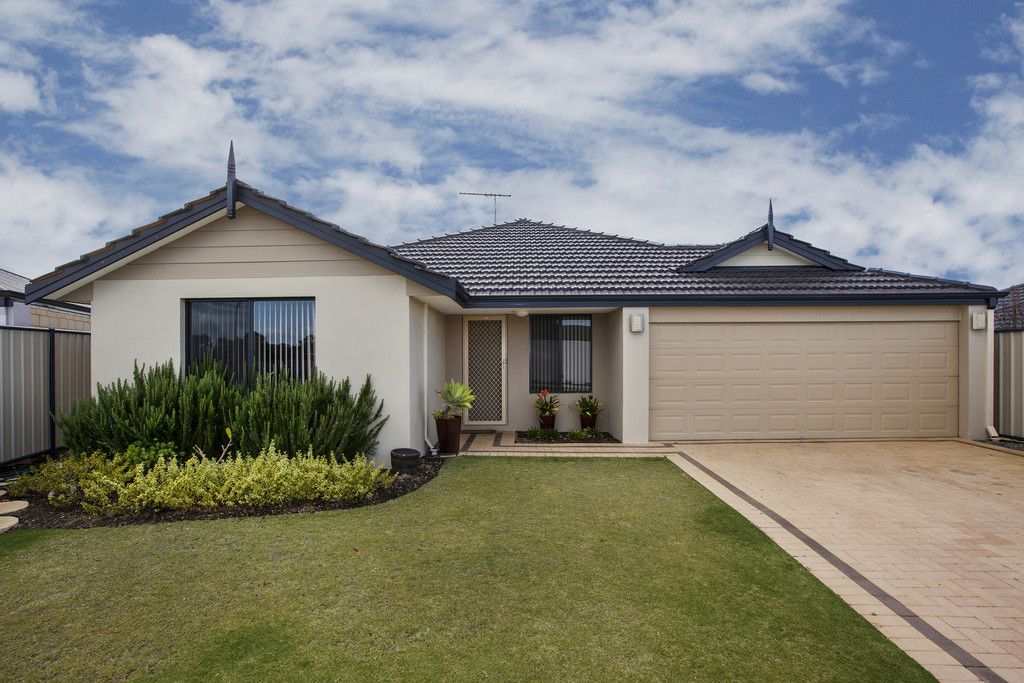 4 Formby Road, Meadow Springs WA 6210, Image 0