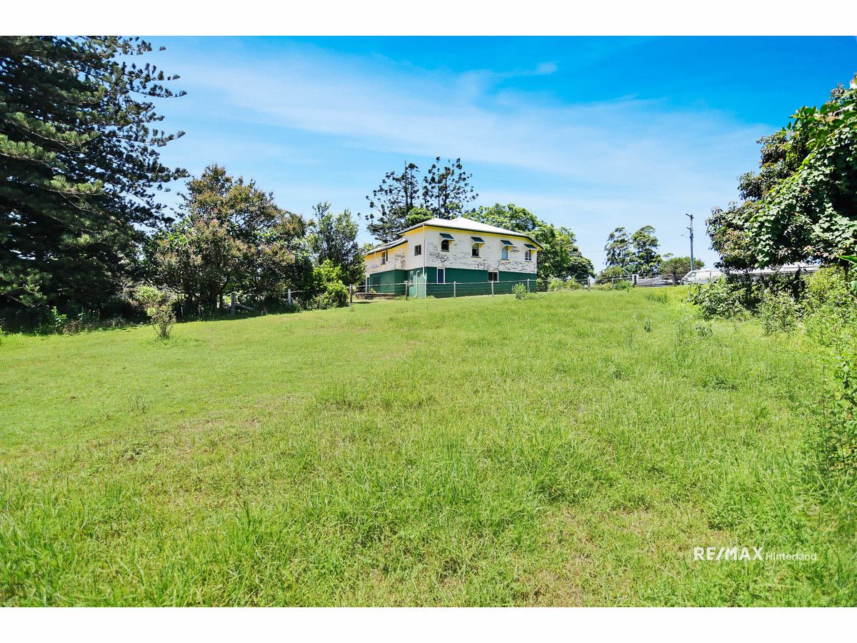 19 Tamarind Street, Maleny QLD 4552, Image 2