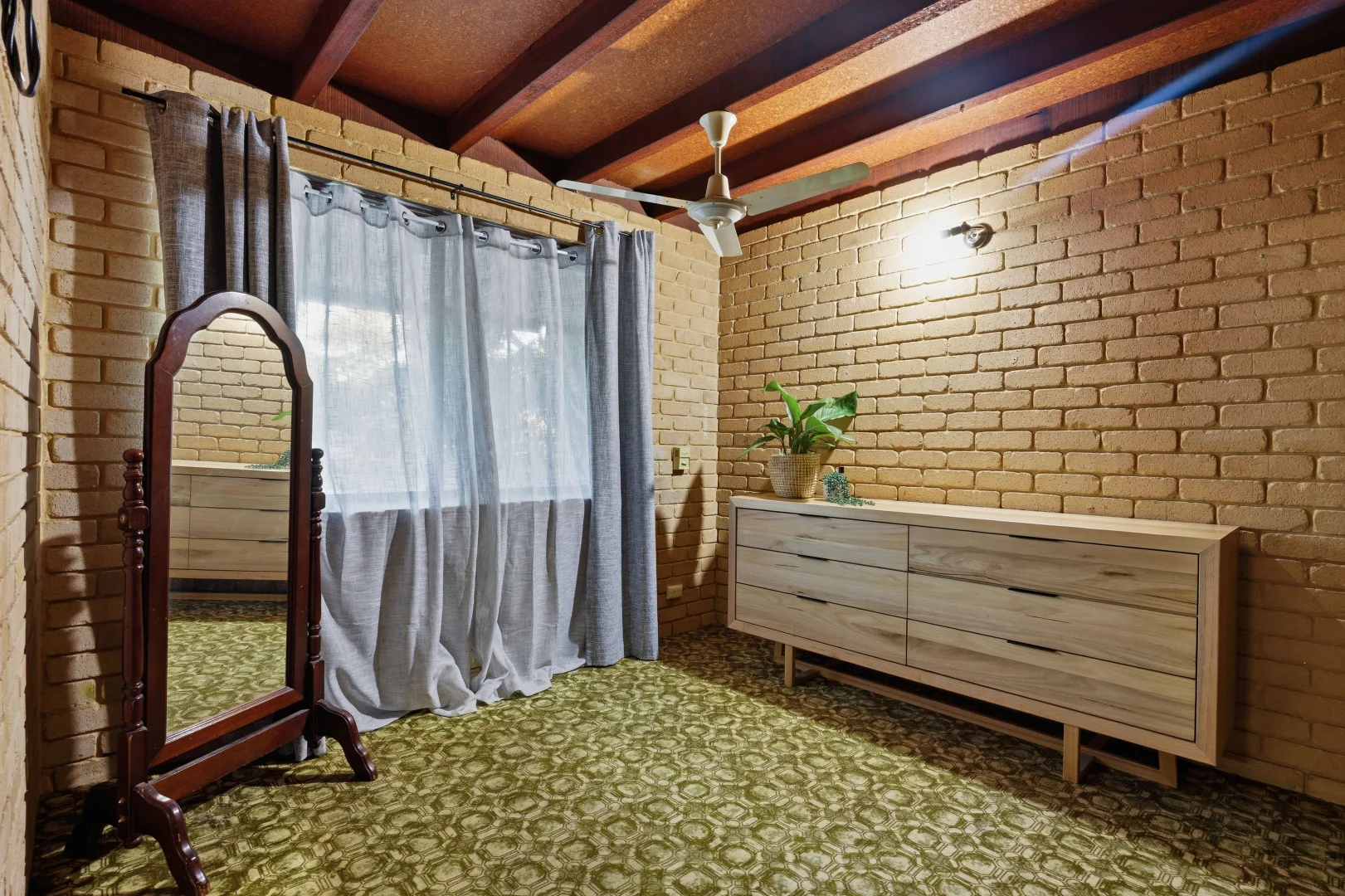 Additional image 15 of 4 Hazelmere Crescent, Hazelmere WA 6055