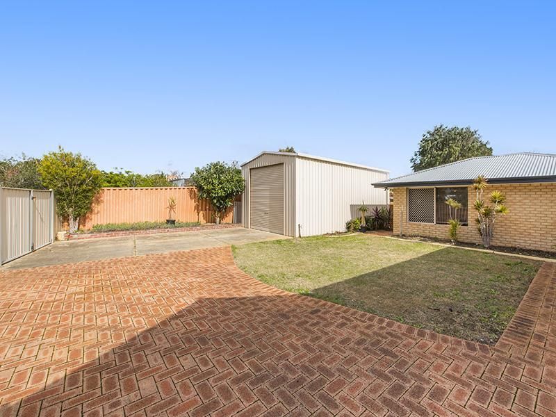 160 McLarty Road, Halls Head WA 6210, Image 2