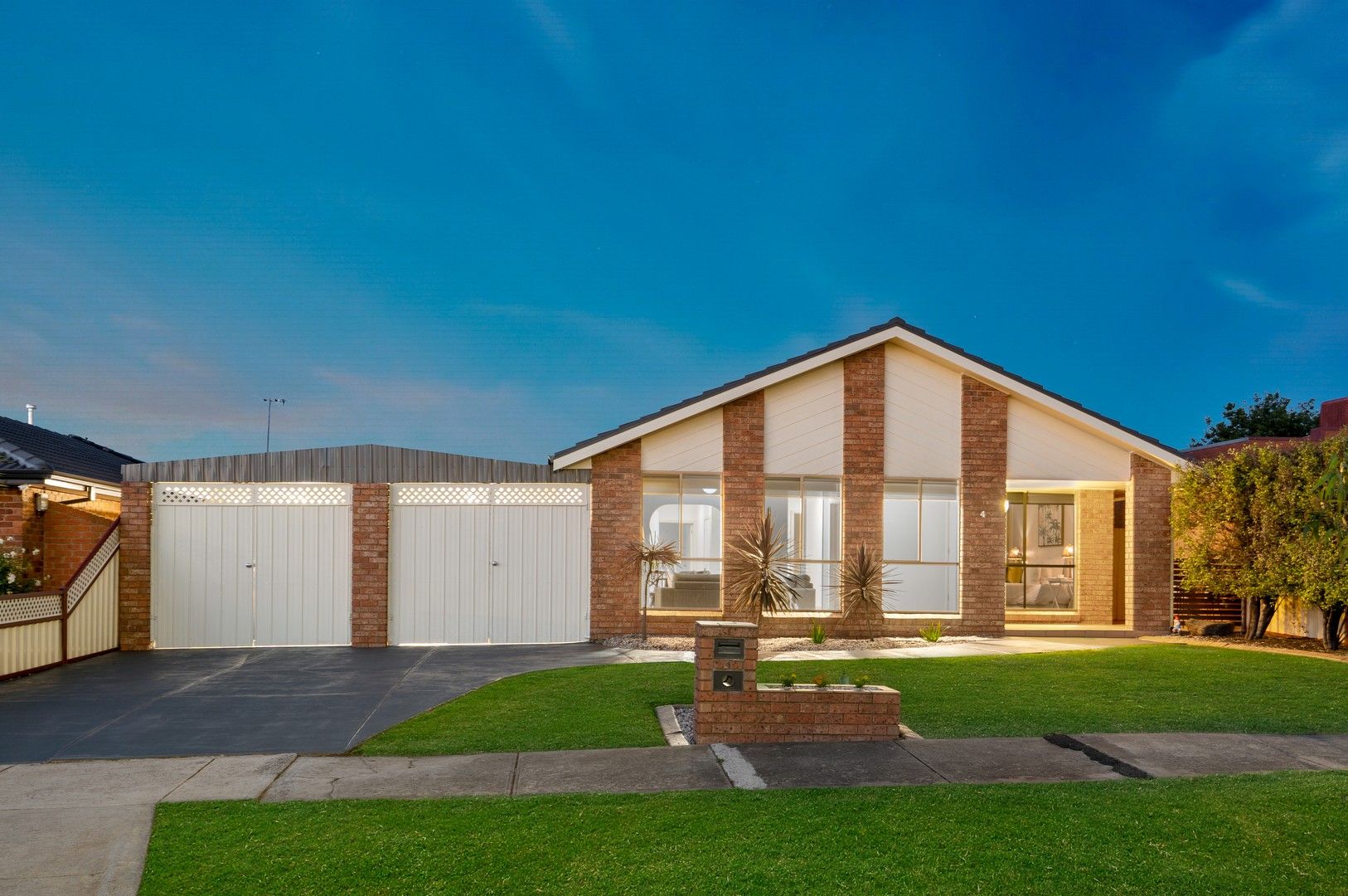 4 Chaucer Close, Delahey VIC 3037, Image 0